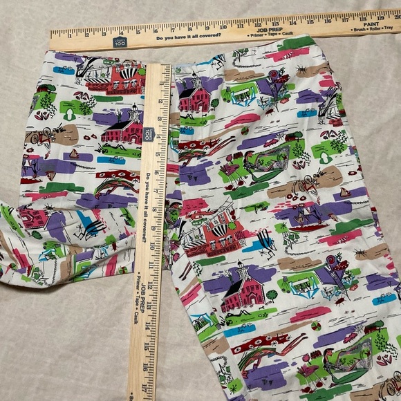 Carolina Blues Colorful Capris with Mid Century Illustrations | Stretch Cotton - Picture 3 of 10